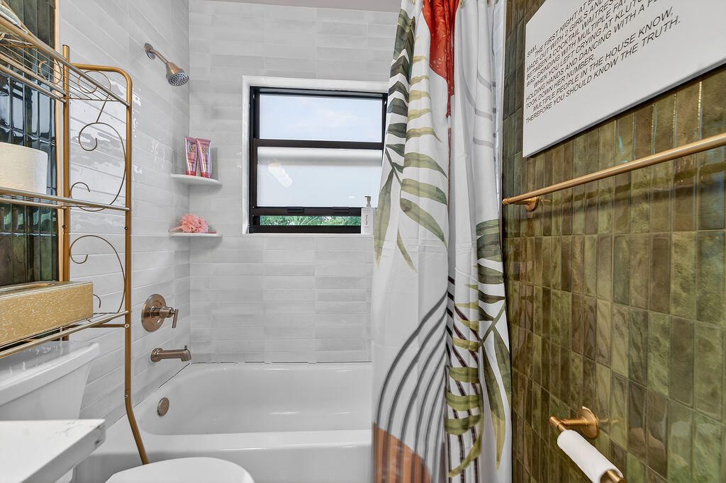 待售: $565,000 (3 贝兹, 2 浴室, 1687 平方英尺)