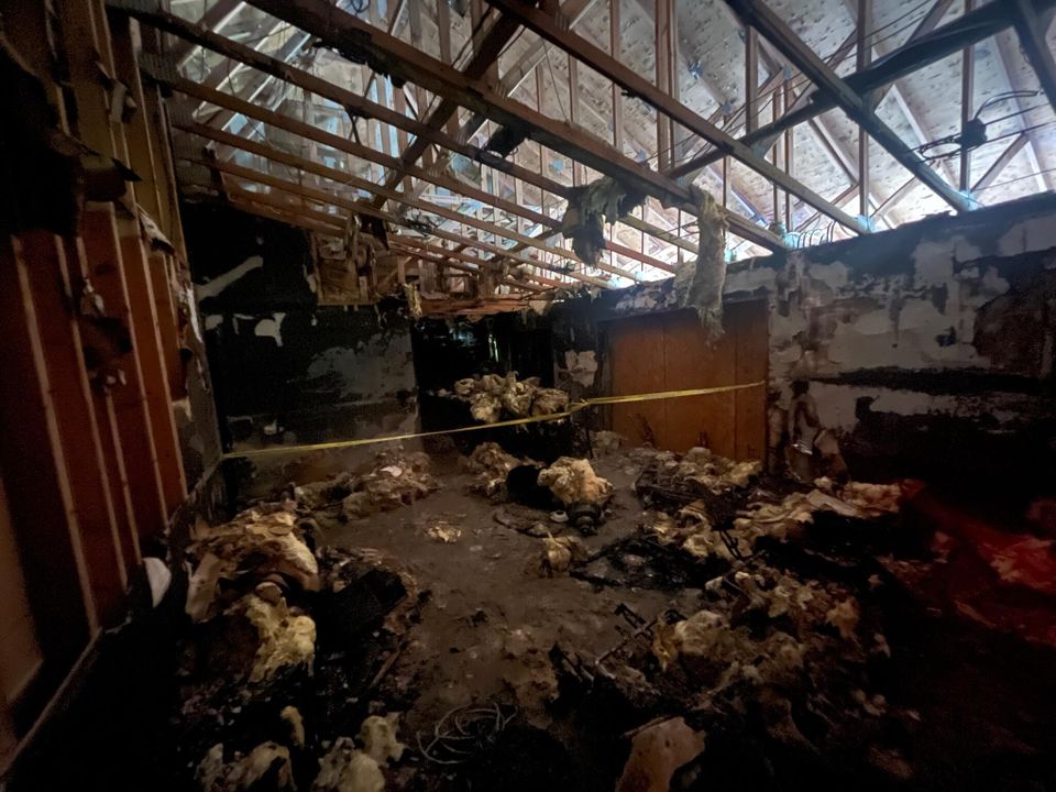 待售: $795,000 (4 贝兹, 2 浴室, 2477 平方英尺)