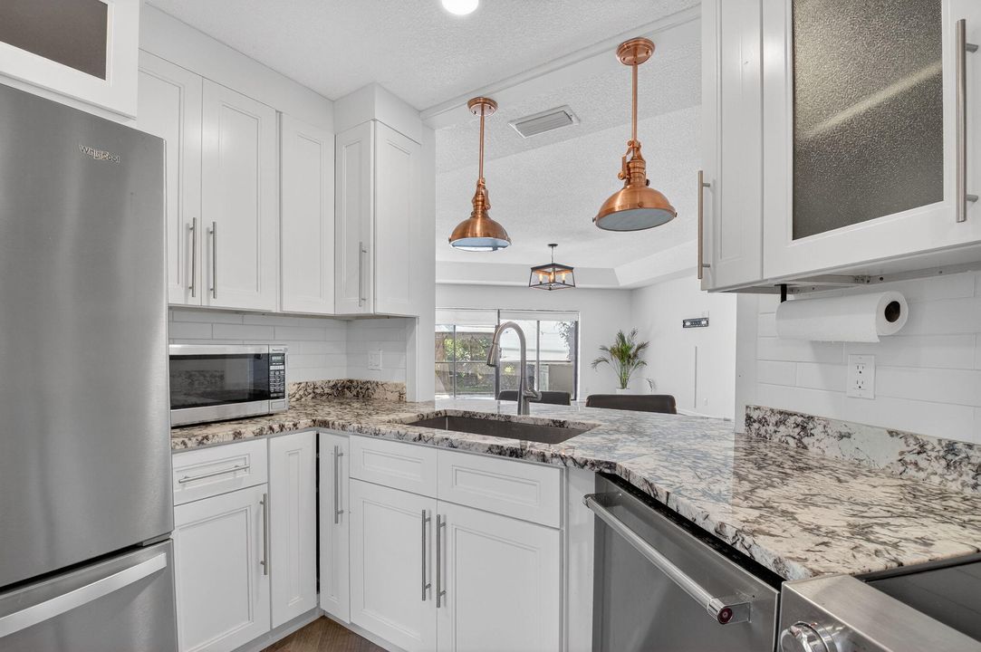 待售: $575,000 (3 贝兹, 2 浴室, 1550 平方英尺)