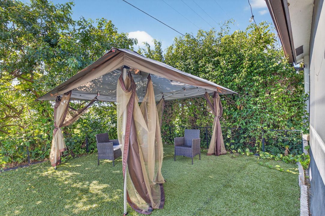 待售: $575,000 (3 贝兹, 2 浴室, 1550 平方英尺)