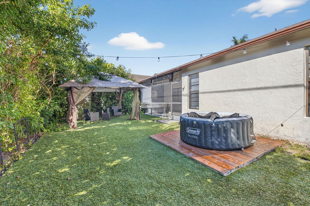 待售: $575,000 (3 贝兹, 2 浴室, 1550 平方英尺)