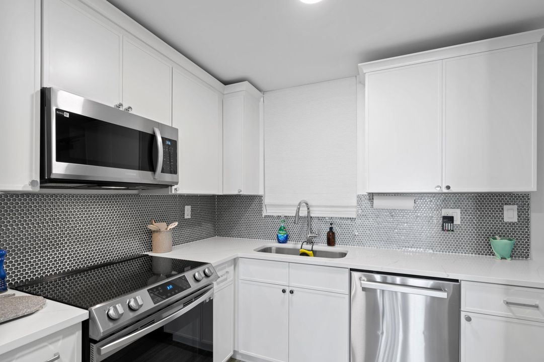 En Venta: $790,000 (2 camas, 2 baños, 963 Pies cuadrados)