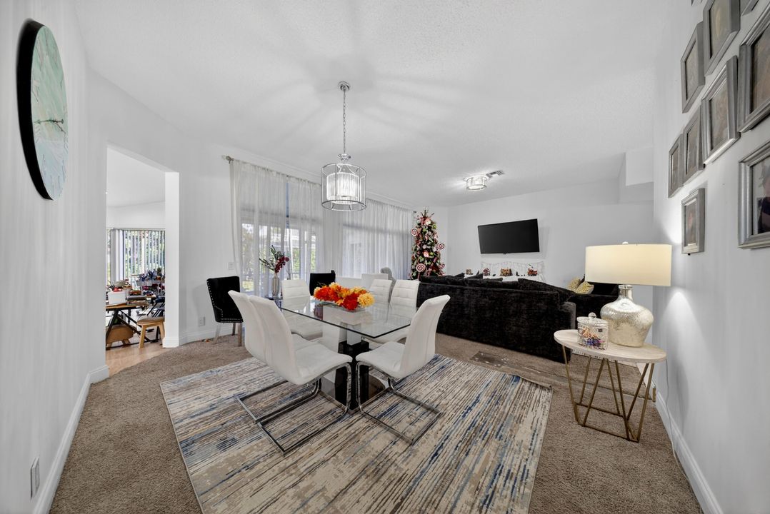 For Sale: $585,500 (4 beds, 2 baths, 2399 Square Feet)