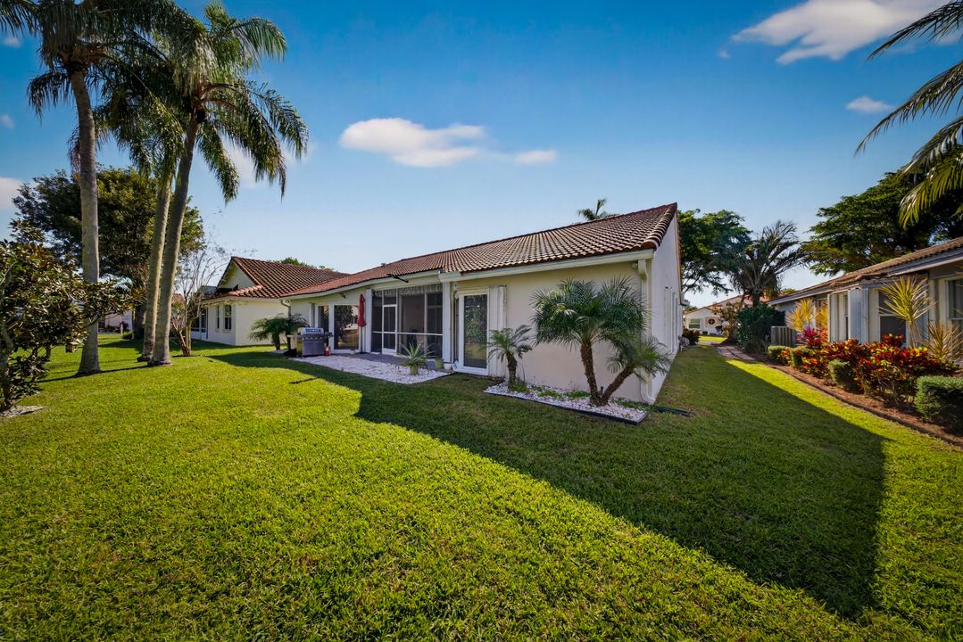 For Sale: $585,500 (4 beds, 2 baths, 2399 Square Feet)