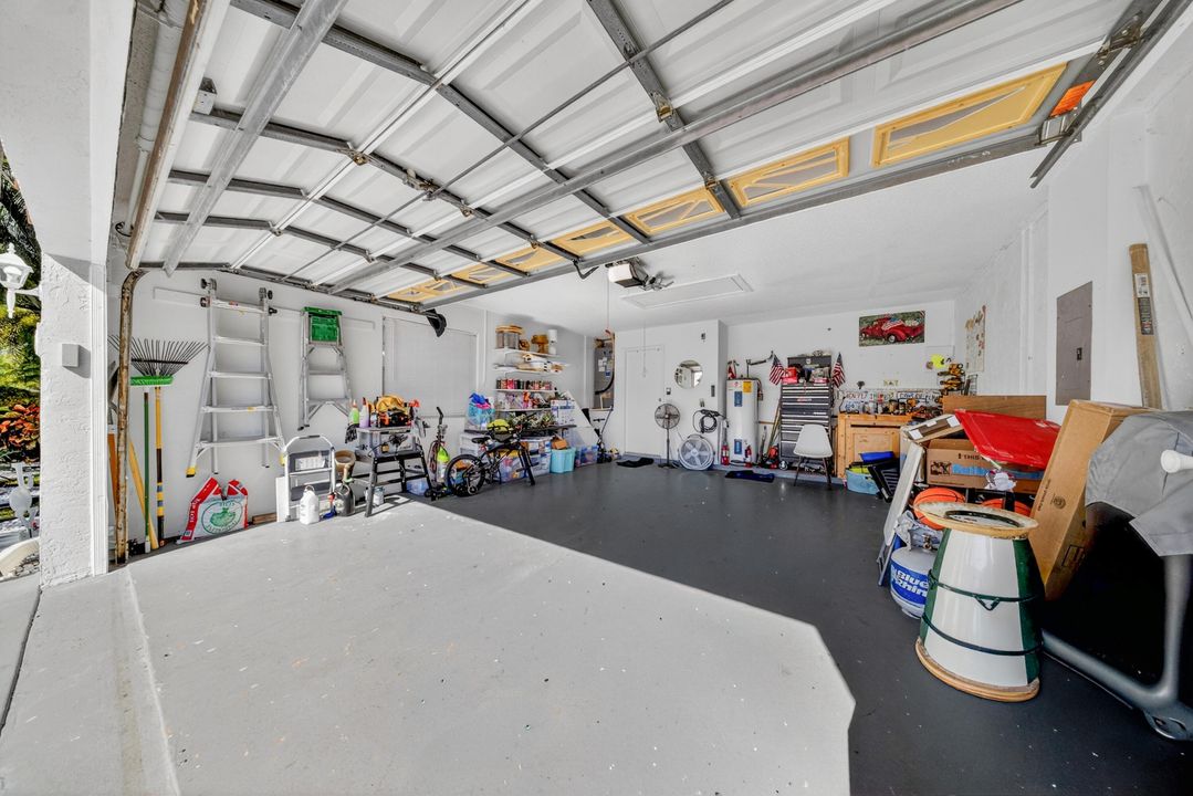 For Sale: $585,500 (4 beds, 2 baths, 2399 Square Feet)