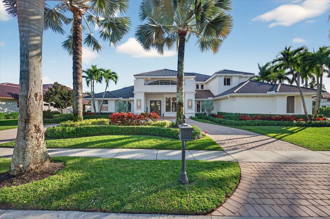 На продажу: $6,375,000 (7 спален, 7 ванн, 7130 Квадратных фут)