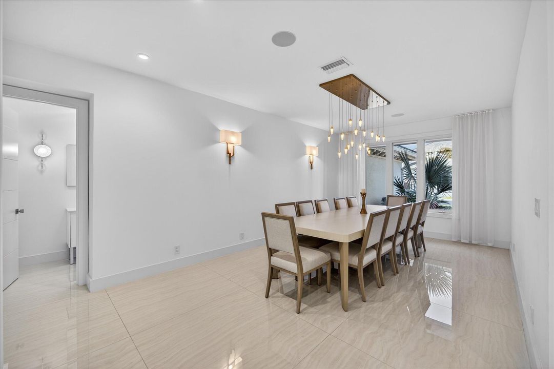 На продажу: $6,375,000 (7 спален, 7 ванн, 7130 Квадратных фут)