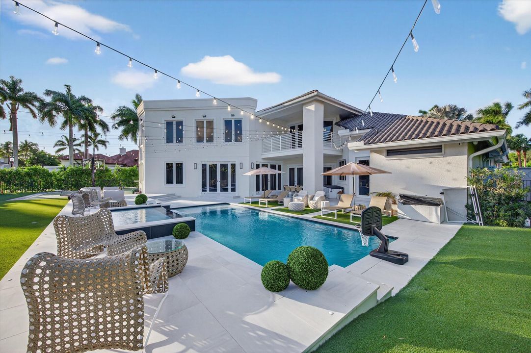 На продажу: $6,375,000 (7 спален, 7 ванн, 7130 Квадратных фут)