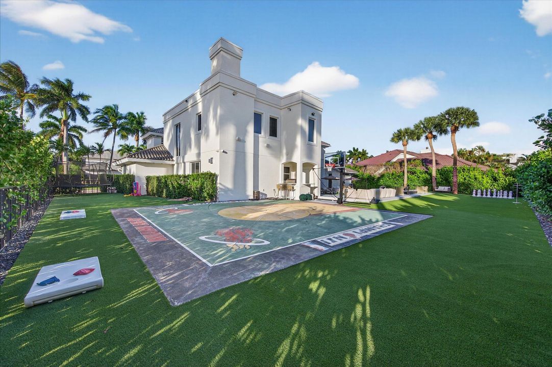 На продажу: $6,375,000 (7 спален, 7 ванн, 7130 Квадратных фут)