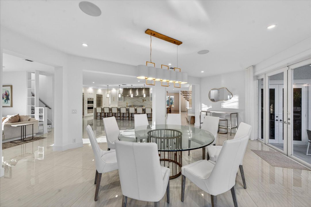 На продажу: $6,375,000 (7 спален, 7 ванн, 7130 Квадратных фут)