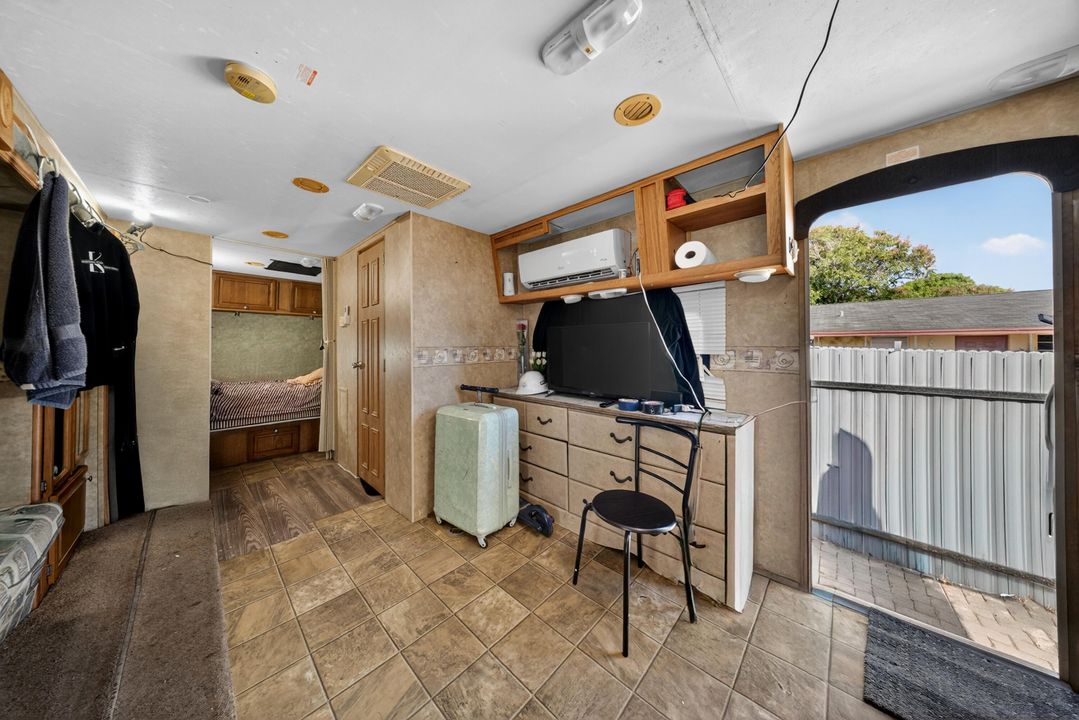 For Sale: $434,500 (3 beds, 2 baths, 1330 Square Feet)