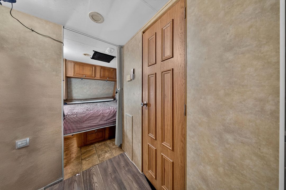 For Sale: $434,500 (3 beds, 2 baths, 1330 Square Feet)