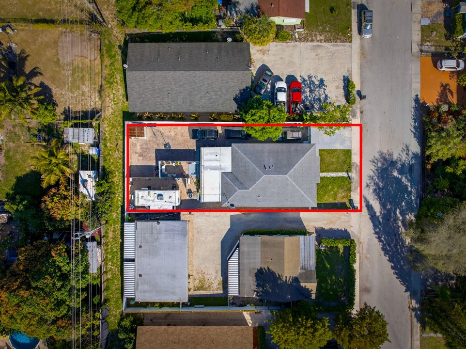 For Sale: $434,500 (3 beds, 2 baths, 1330 Square Feet)