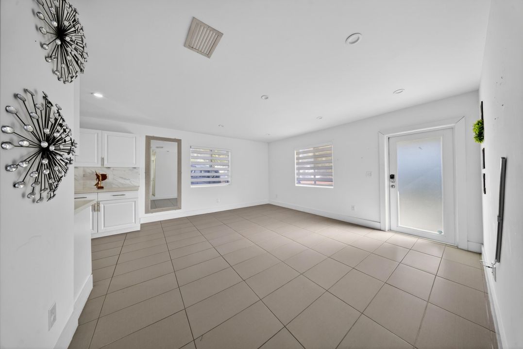 For Sale: $434,500 (3 beds, 2 baths, 1330 Square Feet)