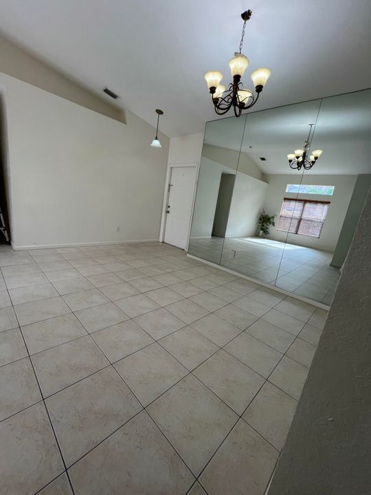 For Sale: $495,000 (4 beds, 2 baths, 1722 Square Feet)