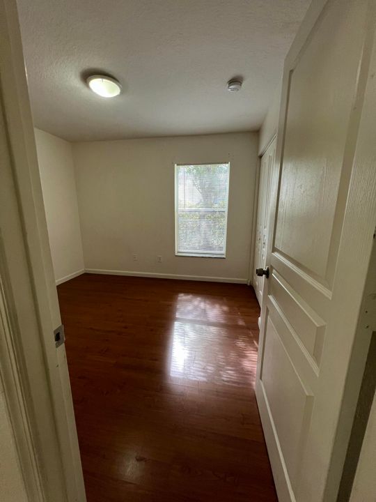 For Sale: $495,000 (4 beds, 2 baths, 1722 Square Feet)