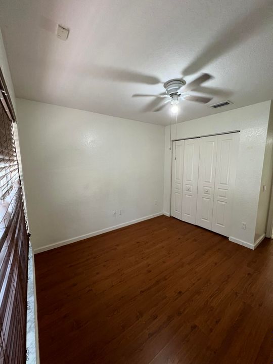 For Sale: $495,000 (4 beds, 2 baths, 1722 Square Feet)