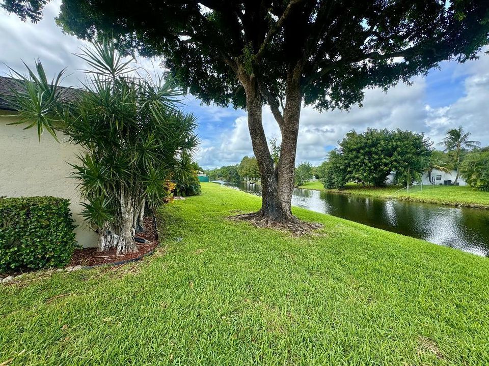 For Sale: $259,000 (3 beds, 2 baths, 1448 Square Feet)