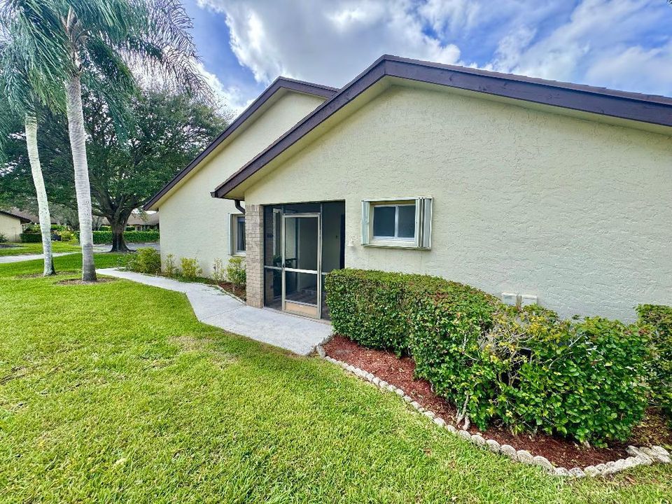 For Sale: $259,000 (3 beds, 2 baths, 1448 Square Feet)