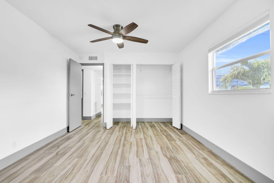 出租: $1,900 (2 贝兹, 2 浴室, 883 平方英尺)