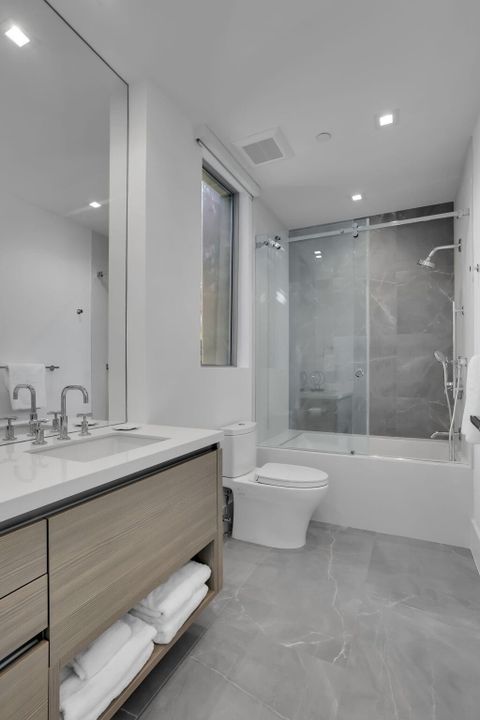 For Sale: $6,950,000 (4 beds, 4 baths, 3830 Square Feet)