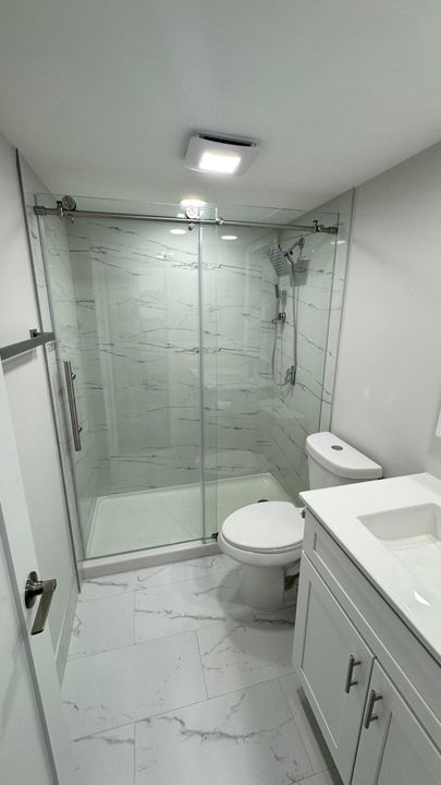 For Sale: $99,900 (1 beds, 1 baths, 570 Square Feet)