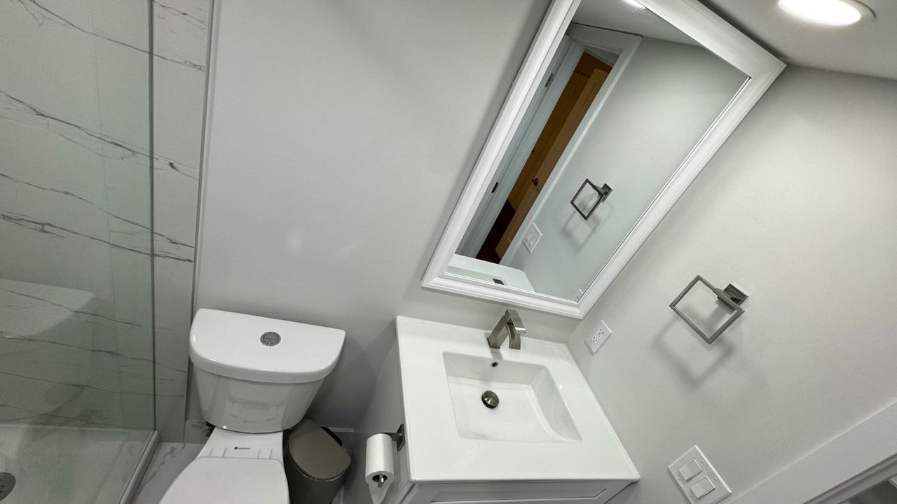 For Sale: $99,900 (1 beds, 1 baths, 570 Square Feet)