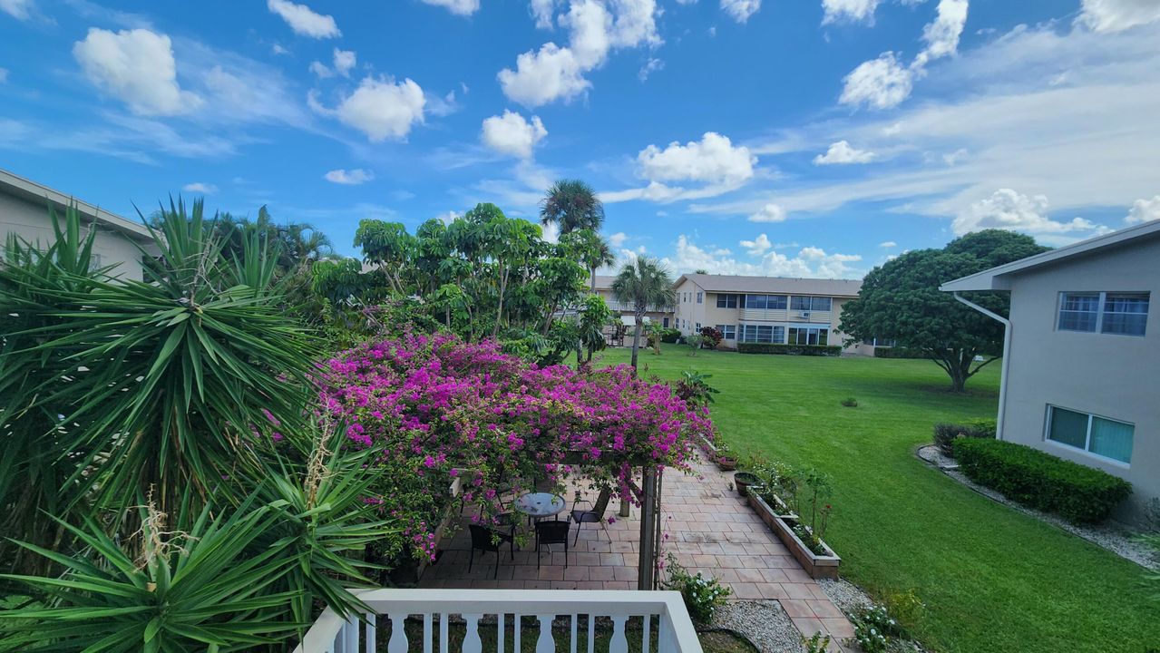 For Sale: $99,900 (1 beds, 1 baths, 570 Square Feet)