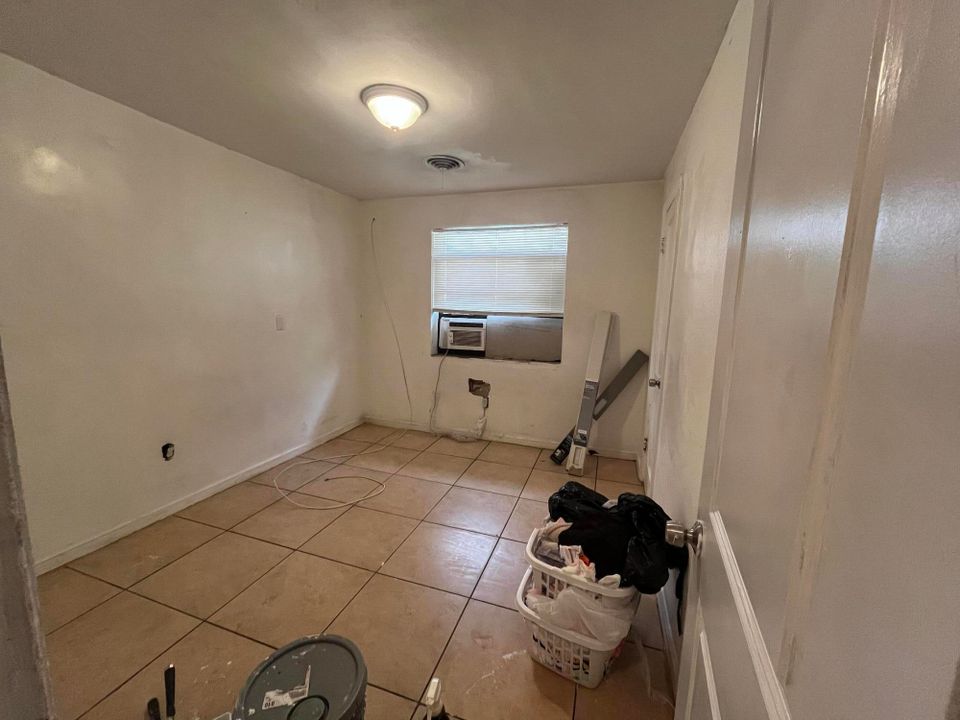 На продажу: $260,000 (3 спален, 2 ванн, 1642 Квадратных фут)