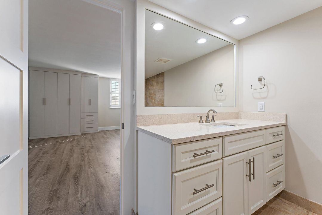 待售: $1,125,000 (2 贝兹, 2 浴室, 1662 平方英尺)