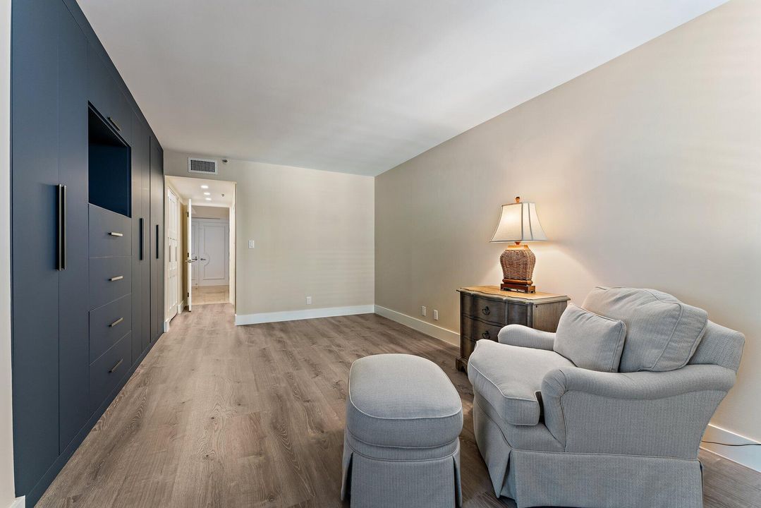 待售: $1,125,000 (2 贝兹, 2 浴室, 1662 平方英尺)