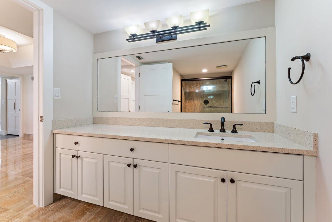 待售: $1,125,000 (2 贝兹, 2 浴室, 1662 平方英尺)