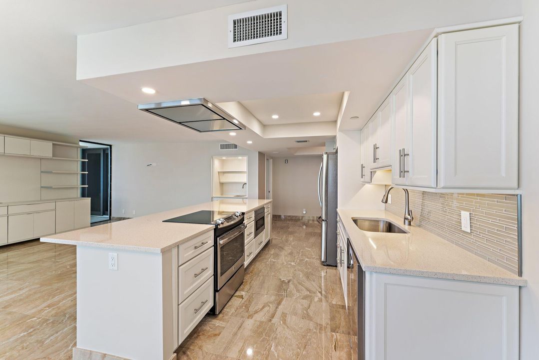 待售: $1,125,000 (2 贝兹, 2 浴室, 1662 平方英尺)