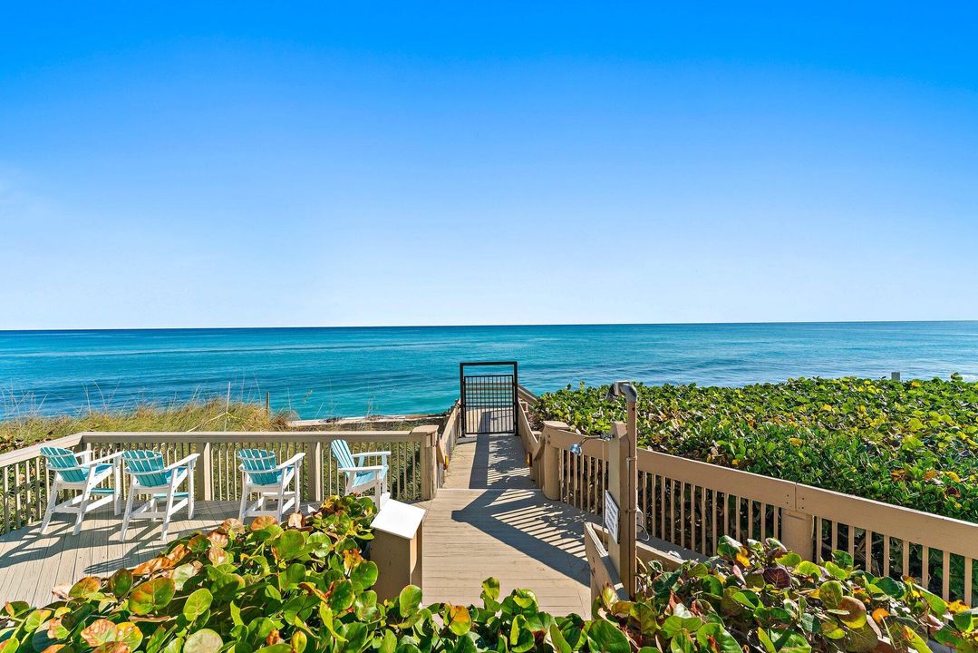 待售: $1,125,000 (2 贝兹, 2 浴室, 1662 平方英尺)