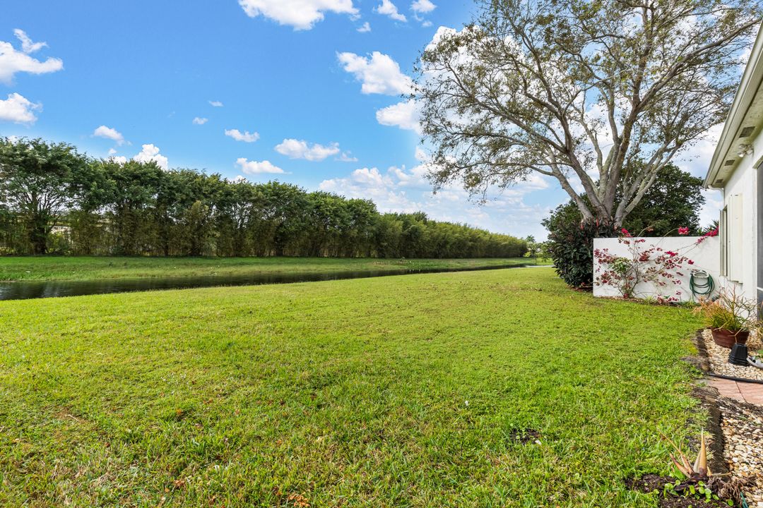 En Venta: $569,900 (3 camas, 2 baños, 2164 Pies cuadrados)