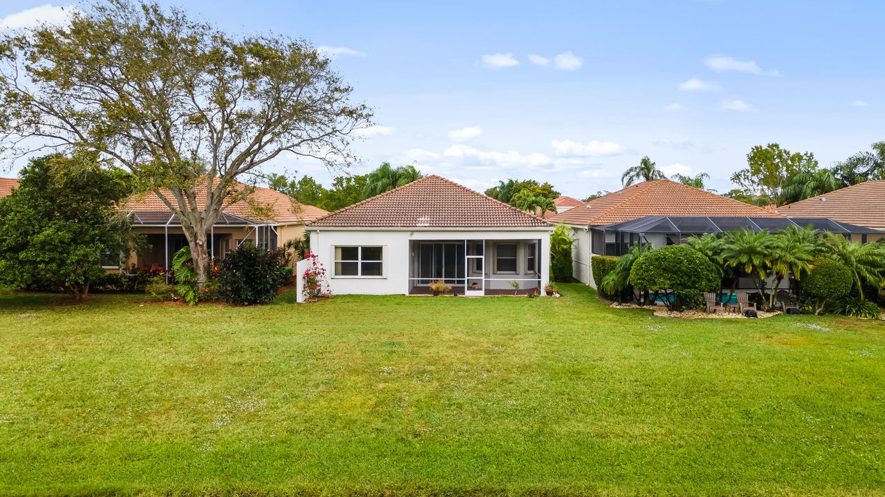 En Venta: $569,900 (3 camas, 2 baños, 2164 Pies cuadrados)