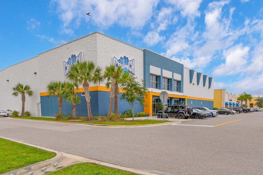 For Sale: $275,000 (3 beds, 1 baths, 1188 Square Feet)