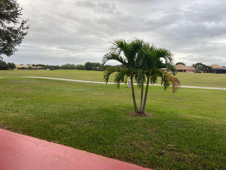 For Rent: $2,600 (4 beds, 2 baths, 2054 Square Feet)