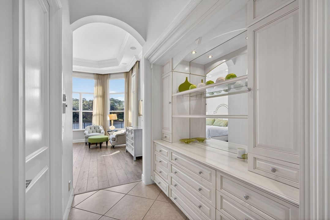 En Venta: $2,399,000 (4 camas, 4 baños, 3034 Pies cuadrados)