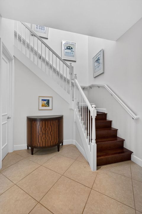 En Venta: $2,399,000 (4 camas, 4 baños, 3034 Pies cuadrados)