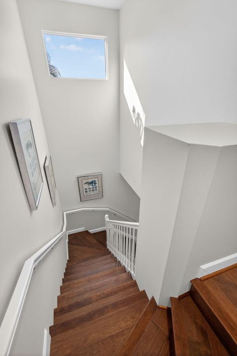 En Venta: $2,399,000 (4 camas, 4 baños, 3034 Pies cuadrados)