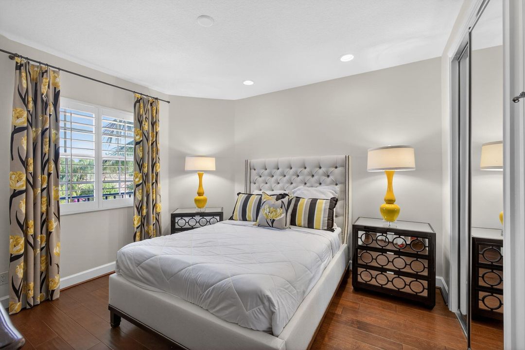 En Venta: $2,399,000 (4 camas, 4 baños, 3034 Pies cuadrados)