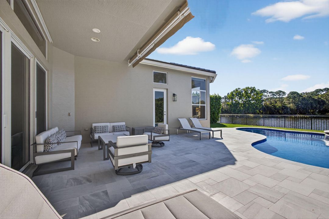 En Venta: $2,399,000 (4 camas, 4 baños, 3034 Pies cuadrados)