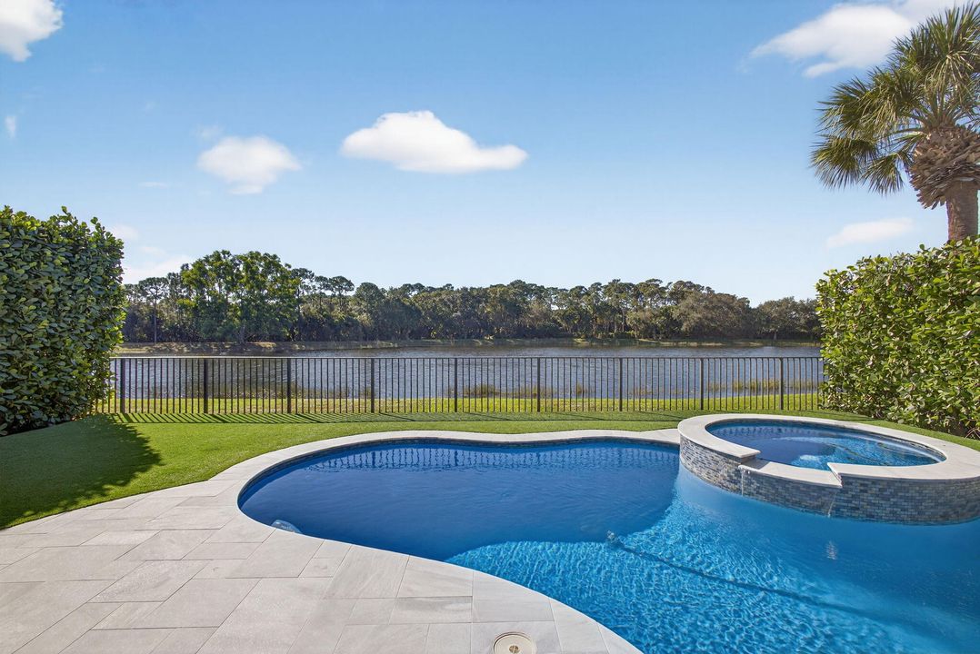 En Venta: $2,399,000 (4 camas, 4 baños, 3034 Pies cuadrados)