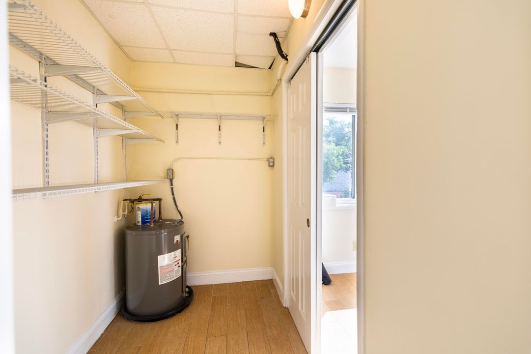 For Rent: $1,400 (1 beds, 1 baths, 4236 Square Feet)