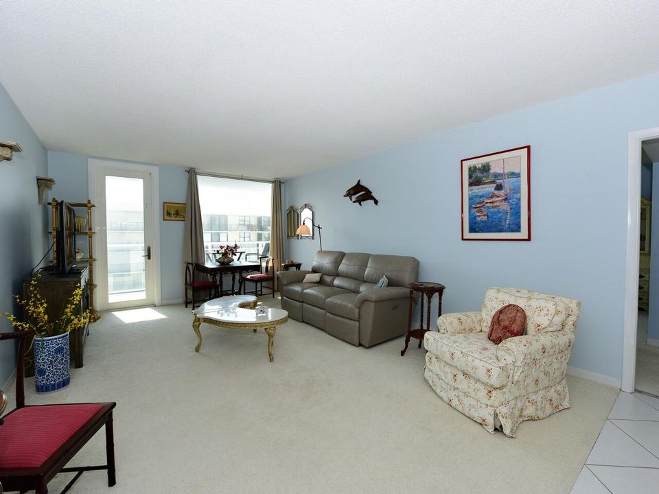 出租: $3,400 (2 贝兹, 2 浴室, 1292 平方英尺)