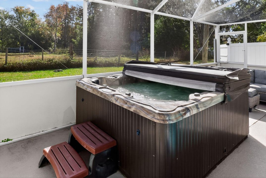 待售: $319,900 (3 贝兹, 1 浴室, 1498 平方英尺)