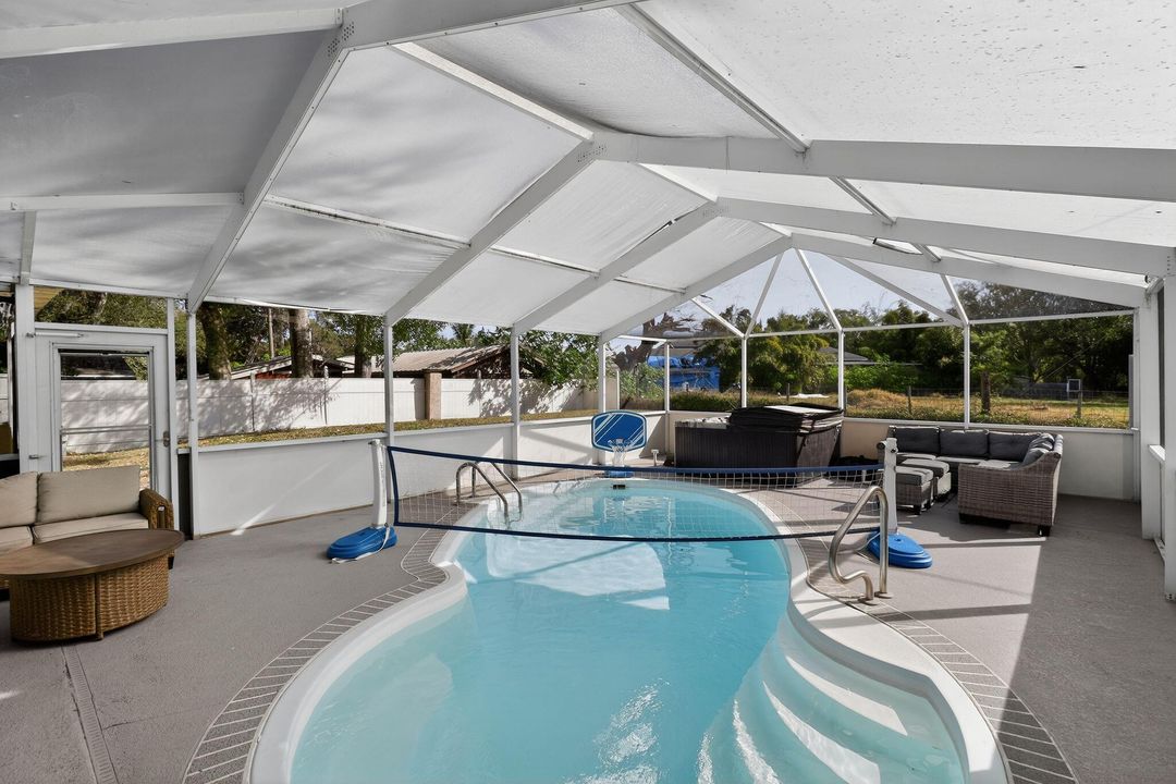 待售: $319,900 (3 贝兹, 1 浴室, 1498 平方英尺)