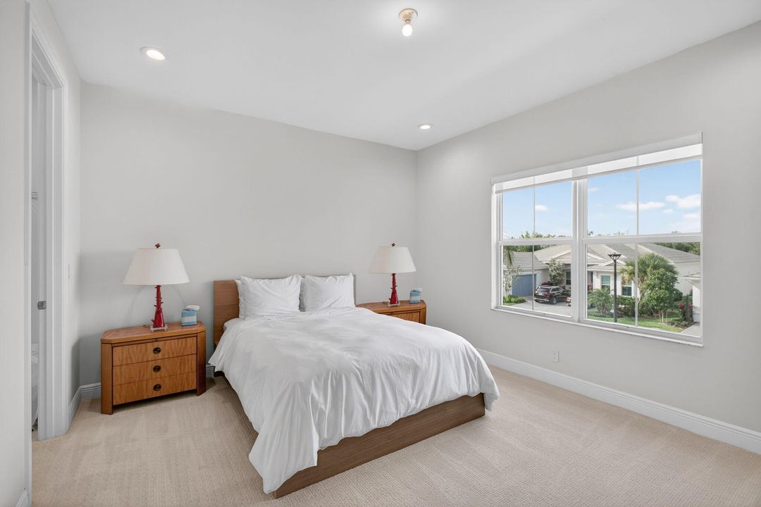 待售: $1,869,000 (4 贝兹, 3 浴室, 3718 平方英尺)