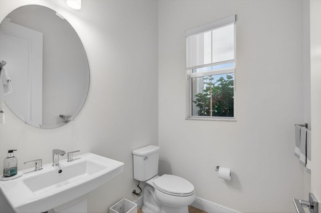 待售: $1,869,000 (4 贝兹, 3 浴室, 3718 平方英尺)